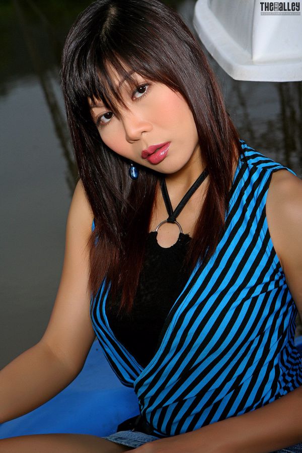 [TheBlackAlley] กระโปรงมินิเดนิม Naomi Kai
