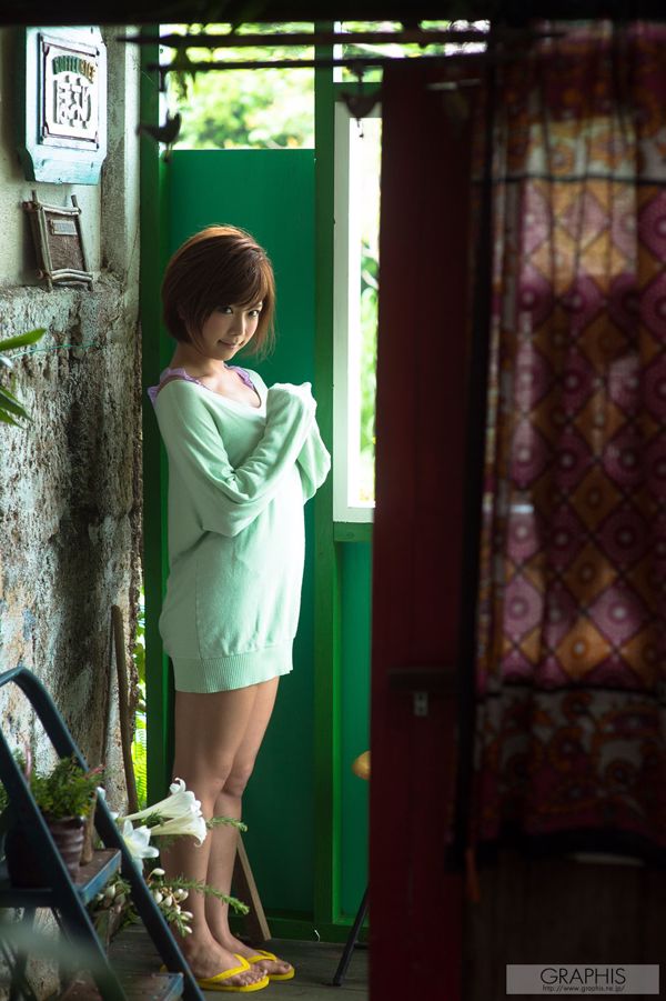 Rina Himekawa / Miyako Island 《Memories》 [Graphis] Contenidos especiales