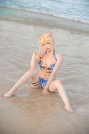 [Internet celebrity COSER photo] Cheese block wii photo-white gun swimsuit