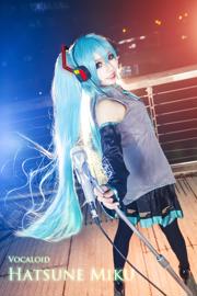 [ภาพคอสเพลย์] สาวน่ารัก หัวหน้าไป่อี้จื่อ - VOCALOID