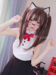 [Net Red COS] Cute Girl Coser Shakes Music 요요-블랙 스타킹