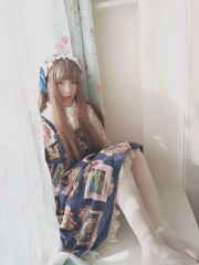 Cosplayer Furukawa Kagura "Girls of Versailles"