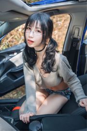 逐月su《車內篇》 [COSPLAY美少女]