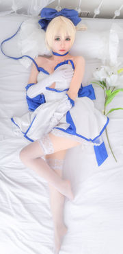 [Net Red COER Photo] Super popular Coser Eel Fei'er-Youth Maid