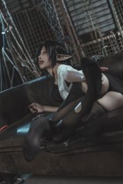 [Ảnh COSER Đỏ Net] Anime Blogger Ngốc Momo - Đồng phục Nữ Hoàng Quái Thú Đen