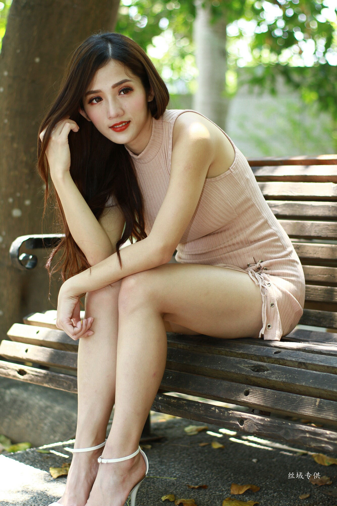 [台湾正妹] Go Go 高雄美術館 第24页 No.5b287e